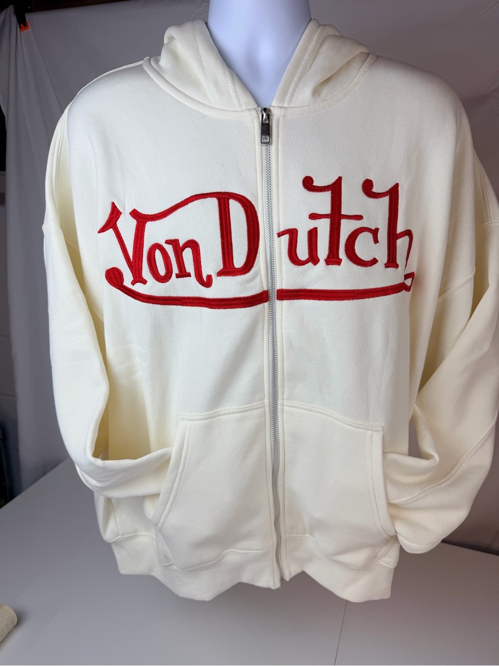 Von Dutch Cream Zip Up Hoodie NWT XL super nice!